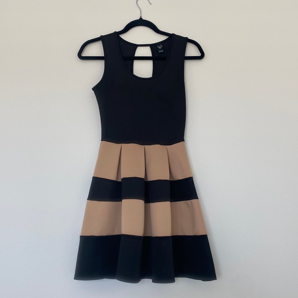 Beautiful Mini Cocktail Dress from Windsor